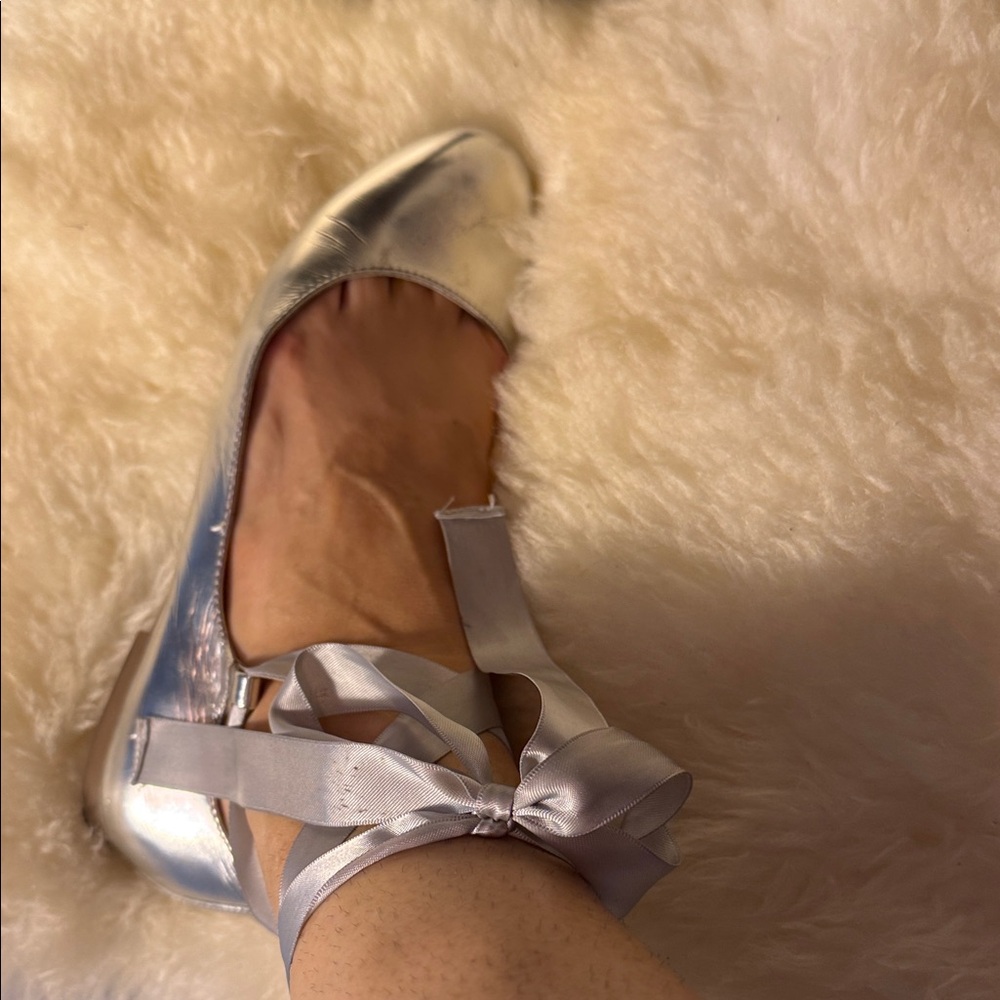 ALDO Metallic Silver Ballet Flats with Ribbon - Picture 3 of 3